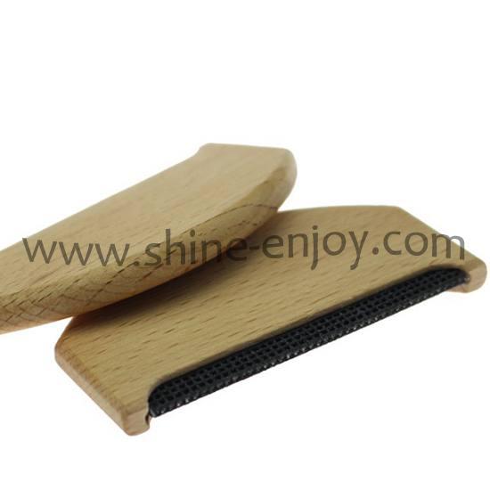 Cashmere comb in wooden