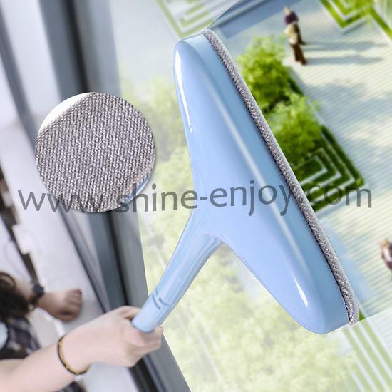 Window cleaning brush